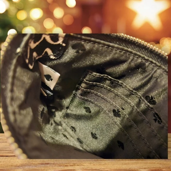 Kate Spade NEW Shore Street Pop Scallop TinieWristlet Ret. $119 - Picture 7 of 9